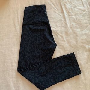 Lululemon 21” Cropped Leggings